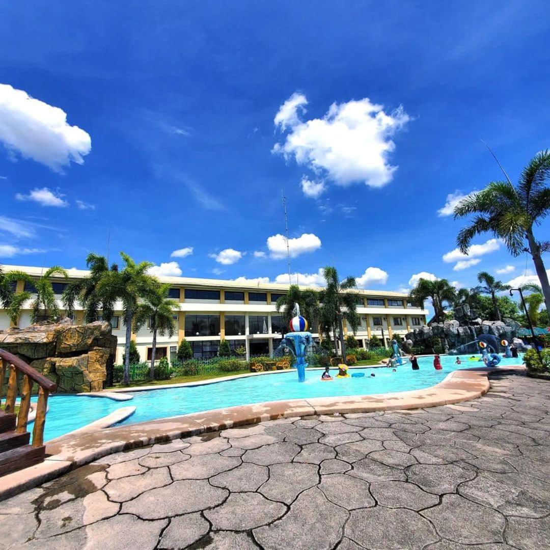 Klir Waterpark Resort And Hotels Guiguinto Zewnętrze zdjęcie