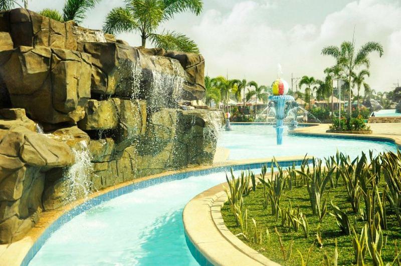 Klir Waterpark Resort And Hotels Guiguinto Zewnętrze zdjęcie